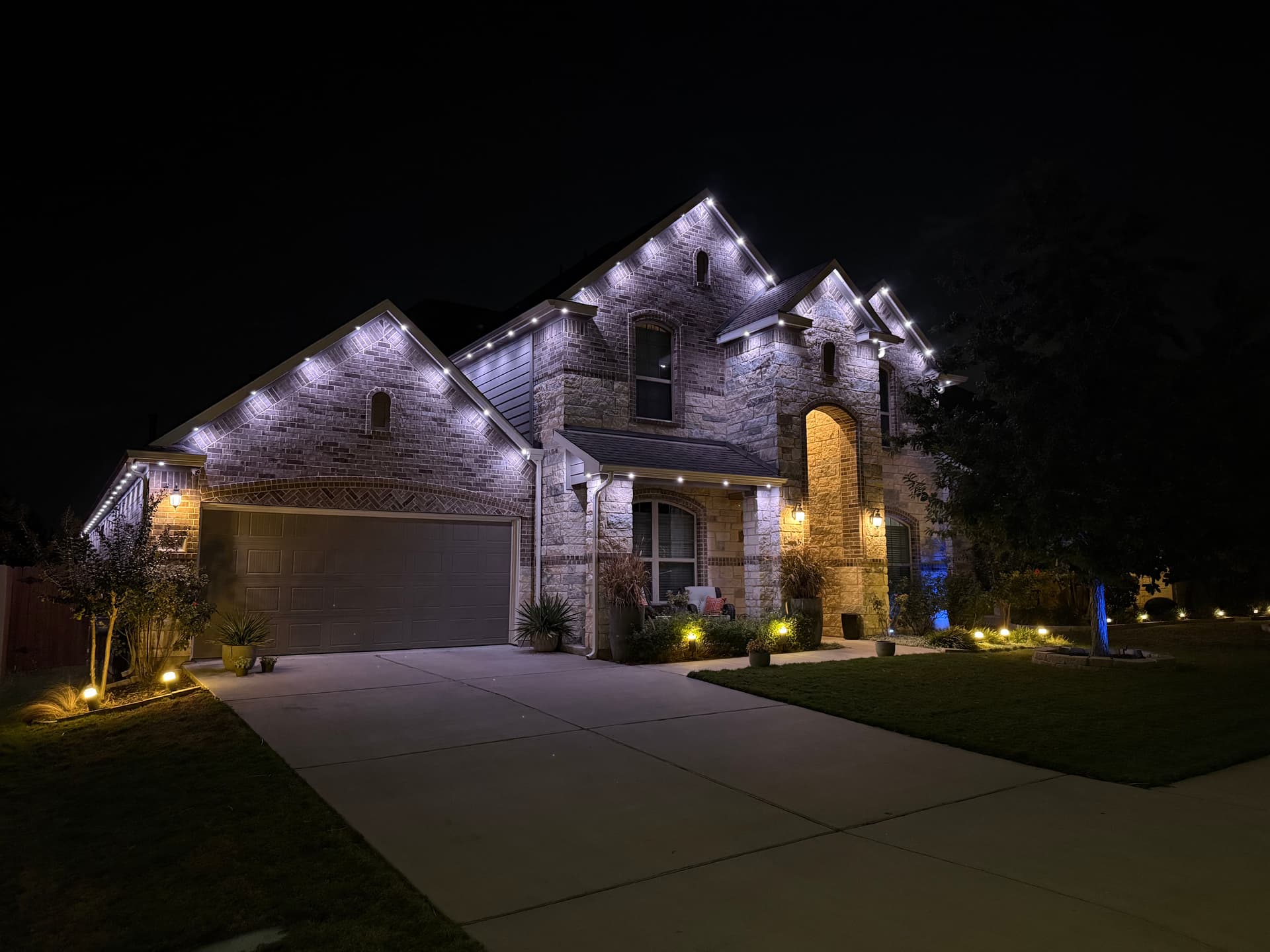 Gallery photos for Permanent Architectural Lighting on a Dark Brick Home in Rosemount: Image #4
